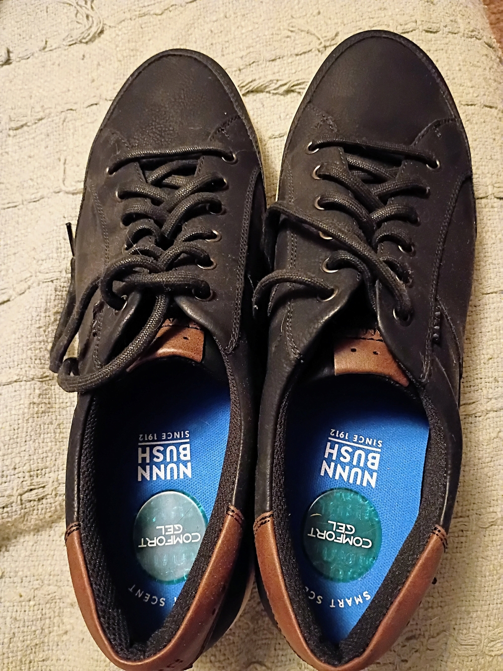 Nunn Bush Men's Black Casual Lace-Up Shoes with Brown Accent - No Box